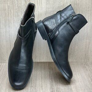 Boemos Boots Womens Sz 39 US9  Leather Moto Buckle Ankle Bootie Black Italy